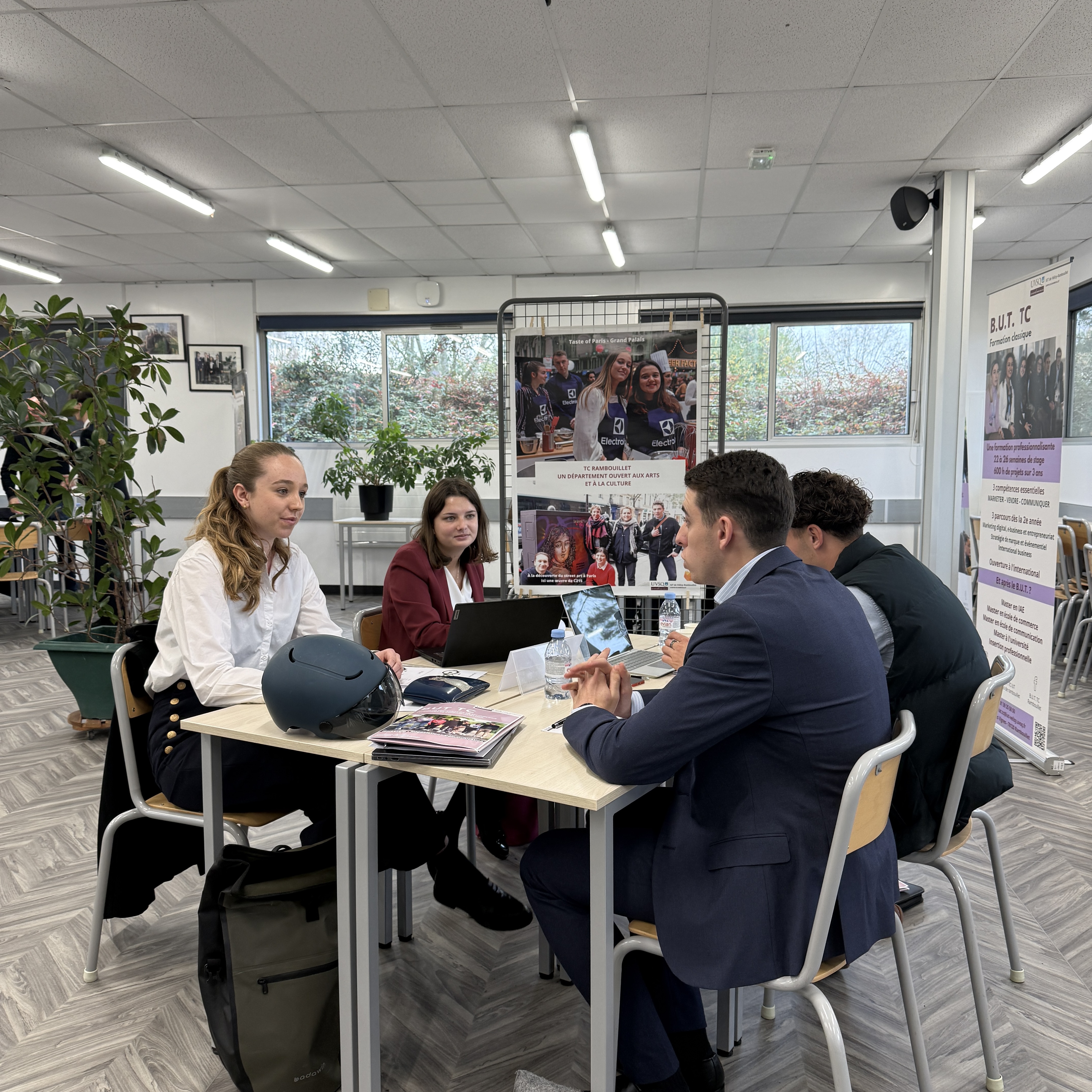 Les Masters de négociation au campus de Rambouillet - IUT de Vélizy ...